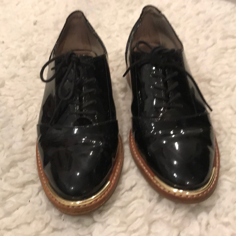 Louise Et Cie patent black shoes